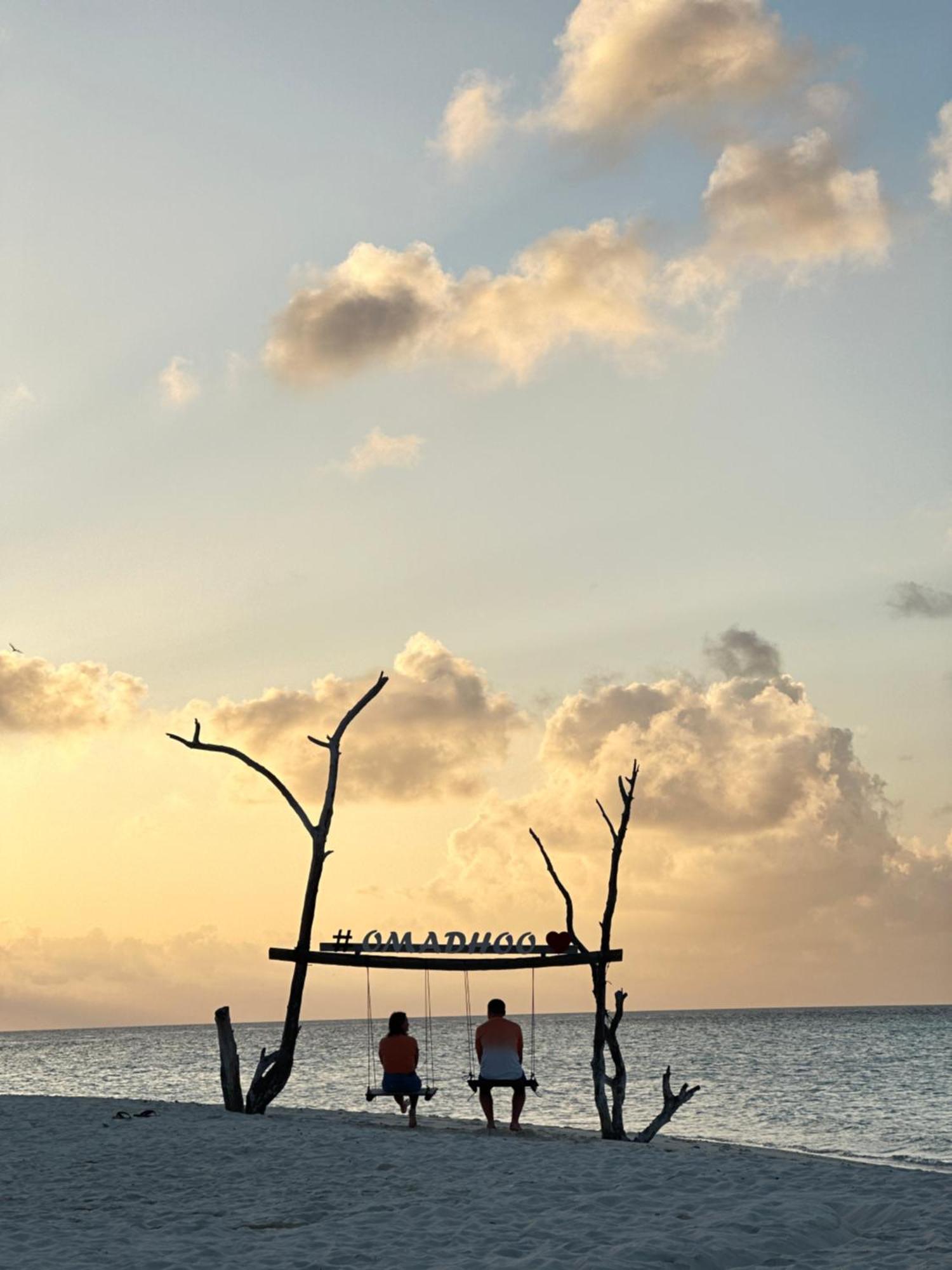 Hudhuvelimaldives Otel Omadhoo Dış mekan fotoğraf