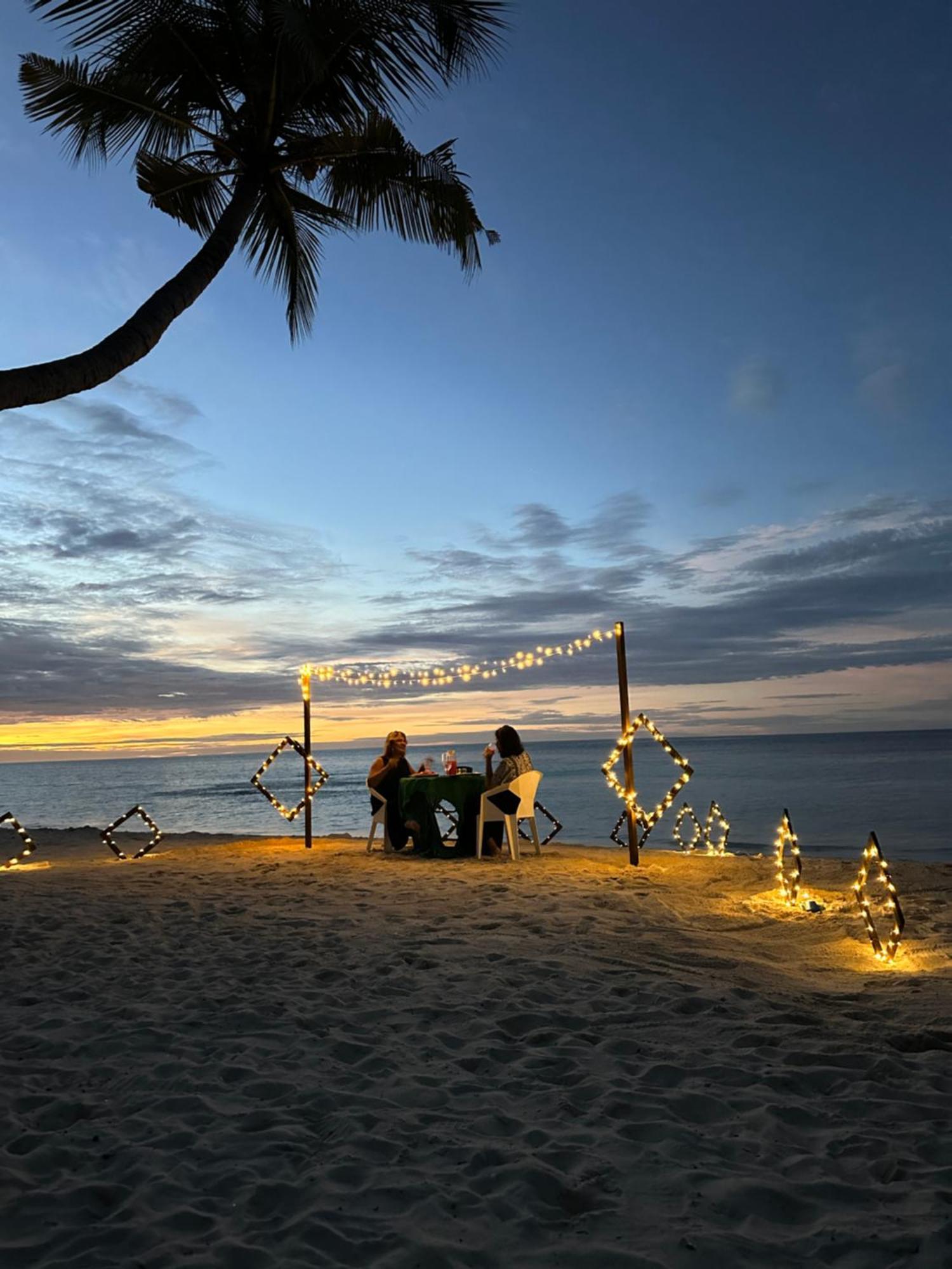 Hudhuvelimaldives Otel Omadhoo Dış mekan fotoğraf