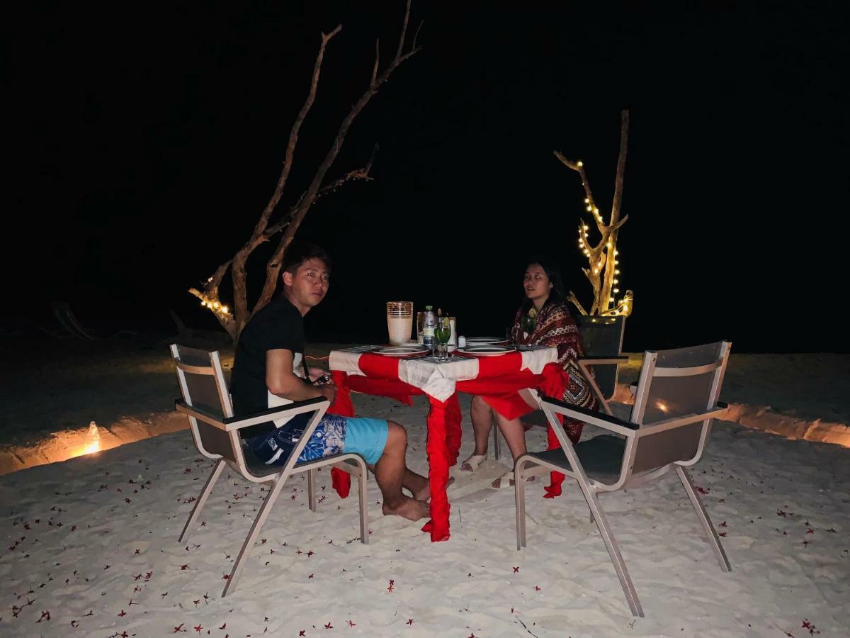 Hudhuvelimaldives Otel Omadhoo Dış mekan fotoğraf